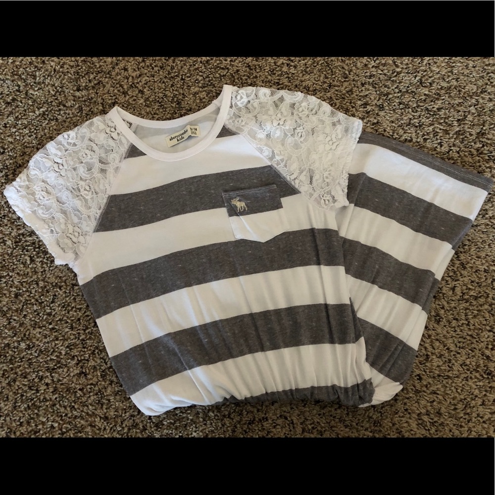 Abercrombie Kids Dress with Lace Short Sleeves